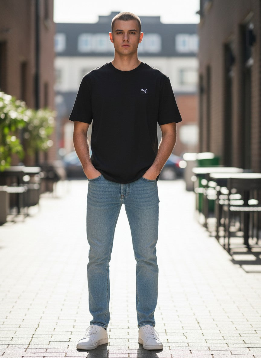 Man with black T Shirt. Puma, Monza Outlet, Monza Fashion, Shein Outlet