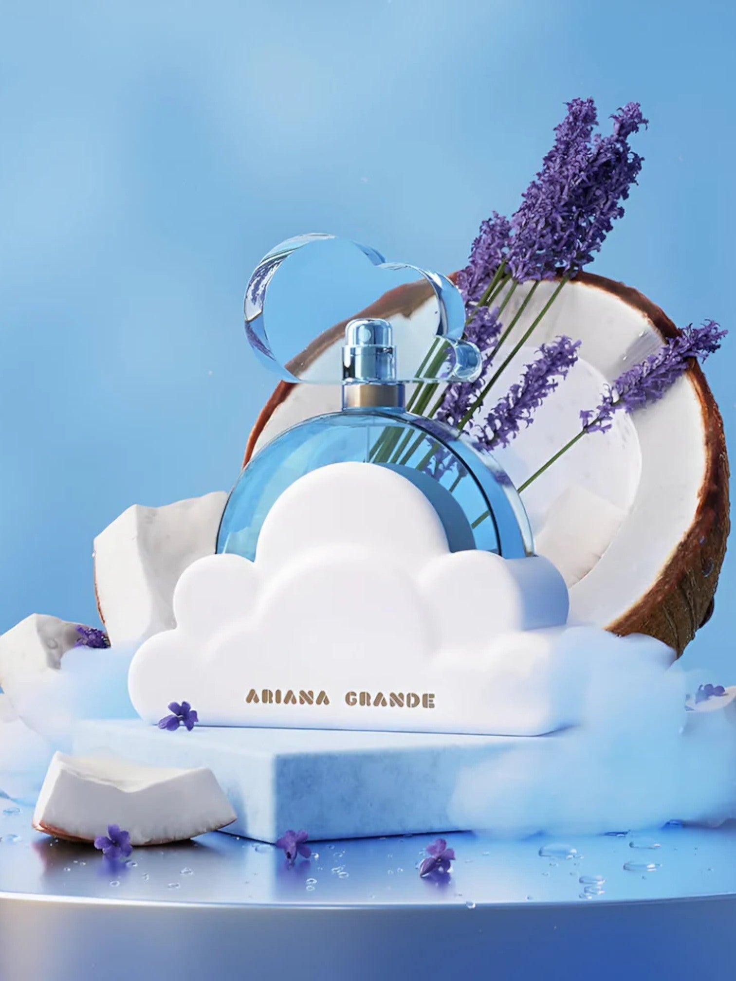 Perfume bottle with coconut and lavender on a blue background. Ariana Grande, Monza Outlet, Monza Fashion, Shein Outlet
