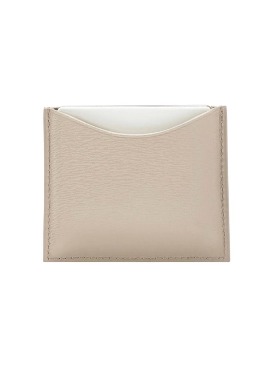 Beige cardholder on a white background Monza outlet, monza fashion, shein outlet, shien outlet