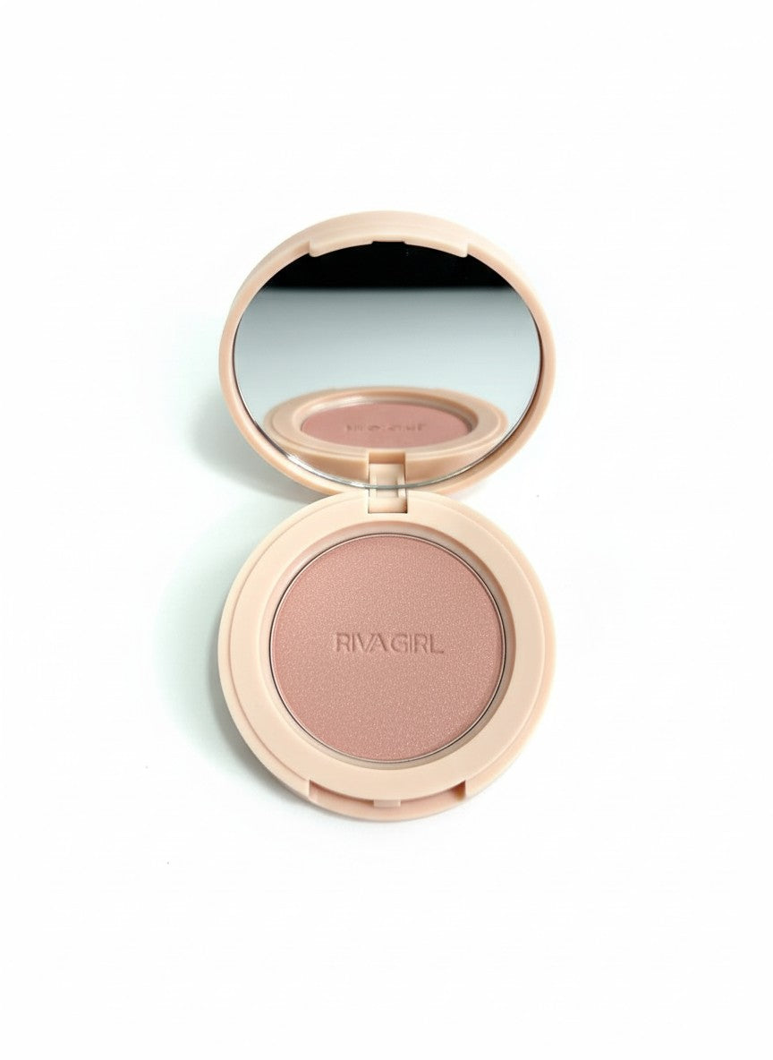 Compact blush with mirror and Bvlgari branding on a white background. Riva Girl, Monza Outlet, Monza Fashion, Shein Outlet