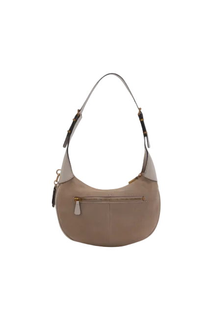 Beige handbag with a white patch on a white background. Guess, Monza Outlet, Monza Fashion, Shein Outlet