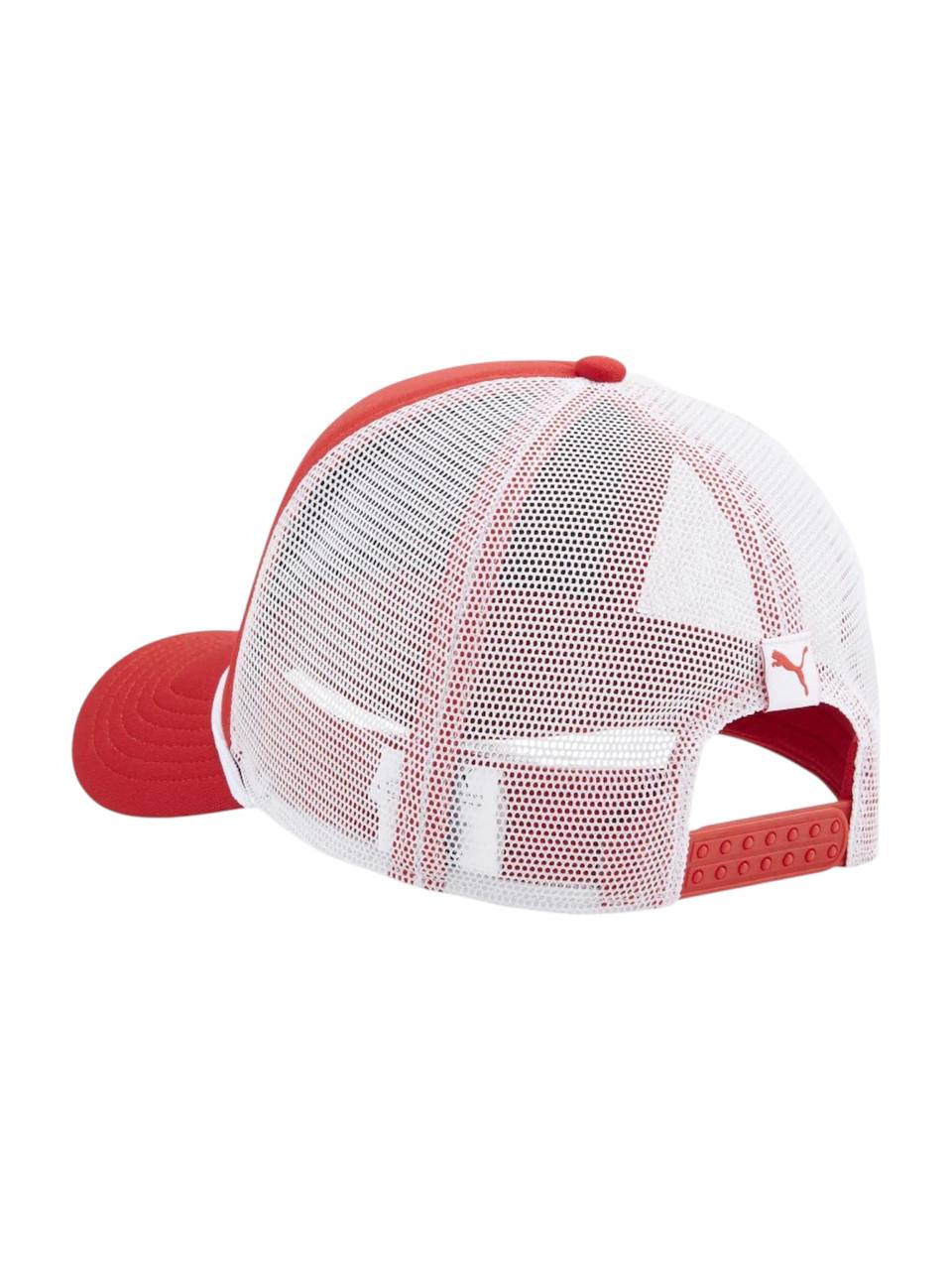Red and white cap with mesh design on a white background monza outlet, Shein outlet, monza fashion