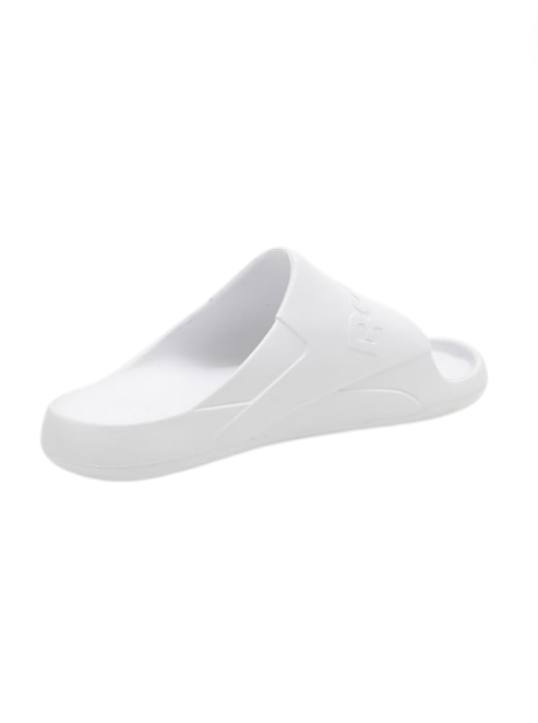 White sandal on a white background monza outlet, Shein outlet, monza fashion