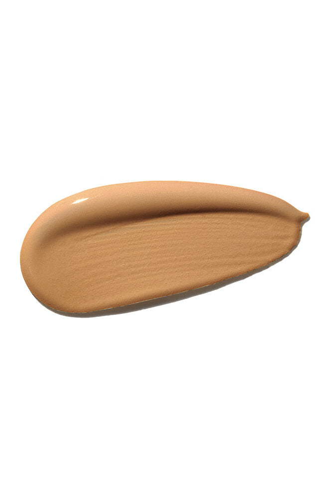 Beige cosmetic swatch on a white background Monza fashion outlet, monza outlet, shein outlet, shien outlet cosmetics, makeup, perfume