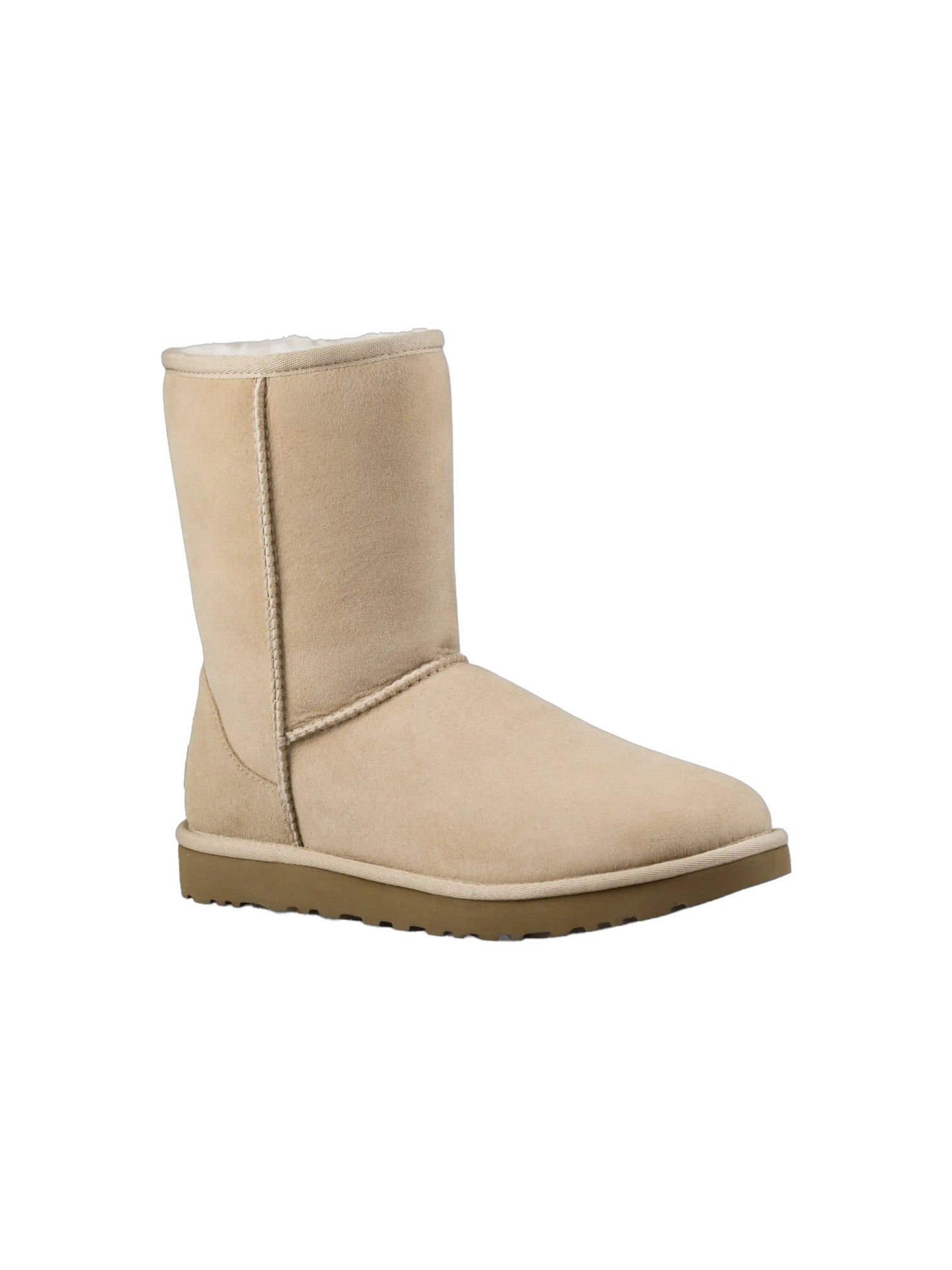 Beige winter boot on a white background. UGG, Monza Outlet, Monza Fashion, Shein Outlet