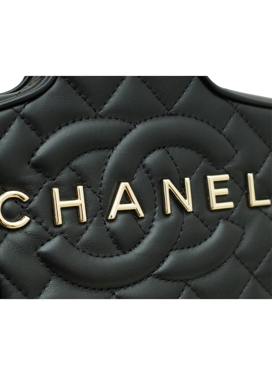 Diamond-Quilted Shoulder Bag