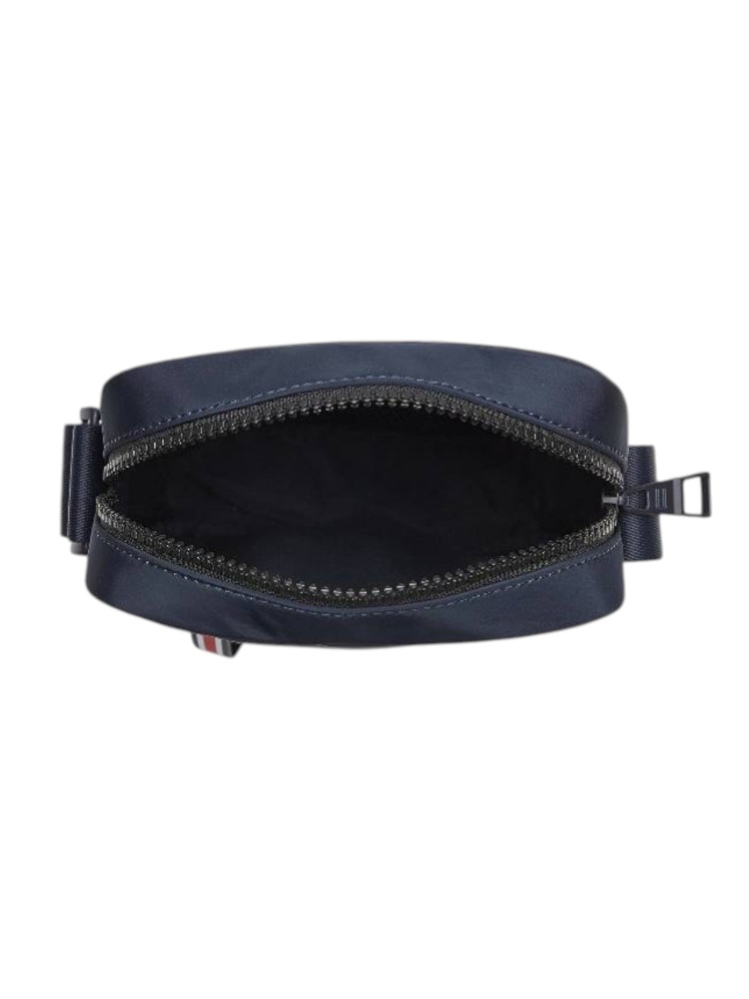 Navy blue pouch with zipper on a white background. Tommy Hilfiger, Monza Outlet, Monza Fashion, Shein Outlet