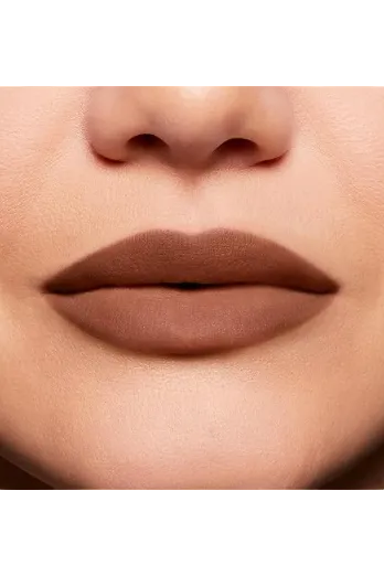 Close-up of a person's lips with a neutral lipstick shade. Monza fashion outlet, monza outlet, shein outlet, shien outlet cosmetics, makeup, perfume
