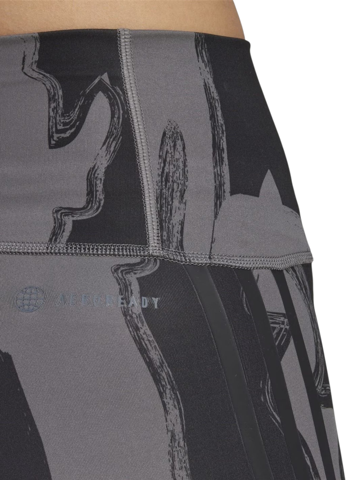 Close-up of a gray and black patterned athletic outfit with Prep Ready branding. Adidas, Monza Outlet, Monza Fashion, Shein Outlet