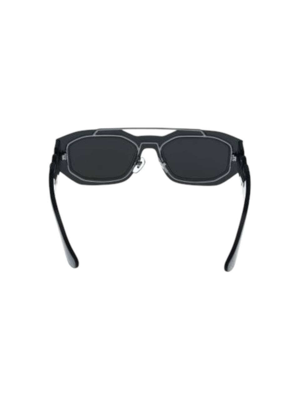 Black sunglasses with a reflective surface on a white background Monza Outlet, Monza Fashion, Shein Outlet