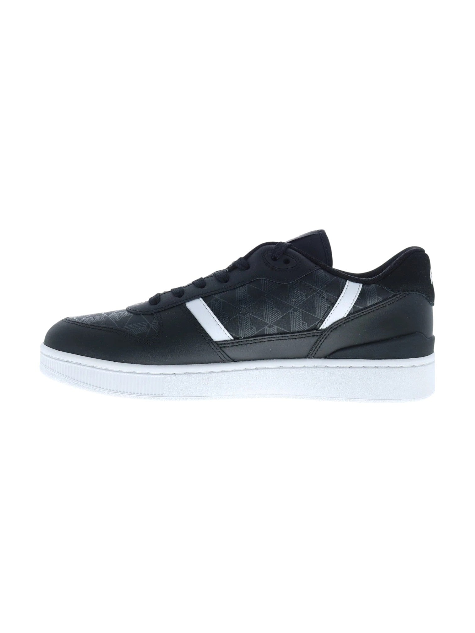 Black sneaker with white sole on a white background Lacoste Monza Outlet