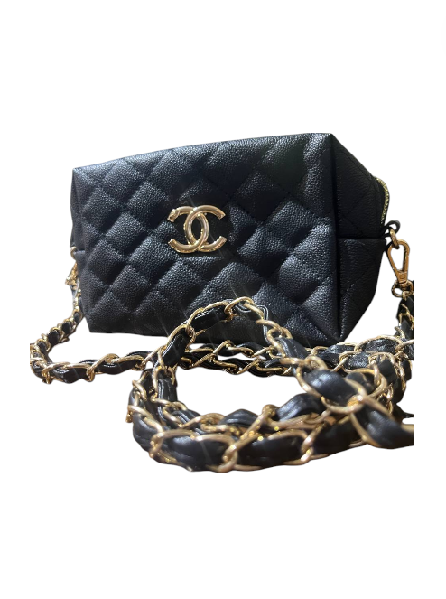 Diamond-Quilted Shoulder Bag