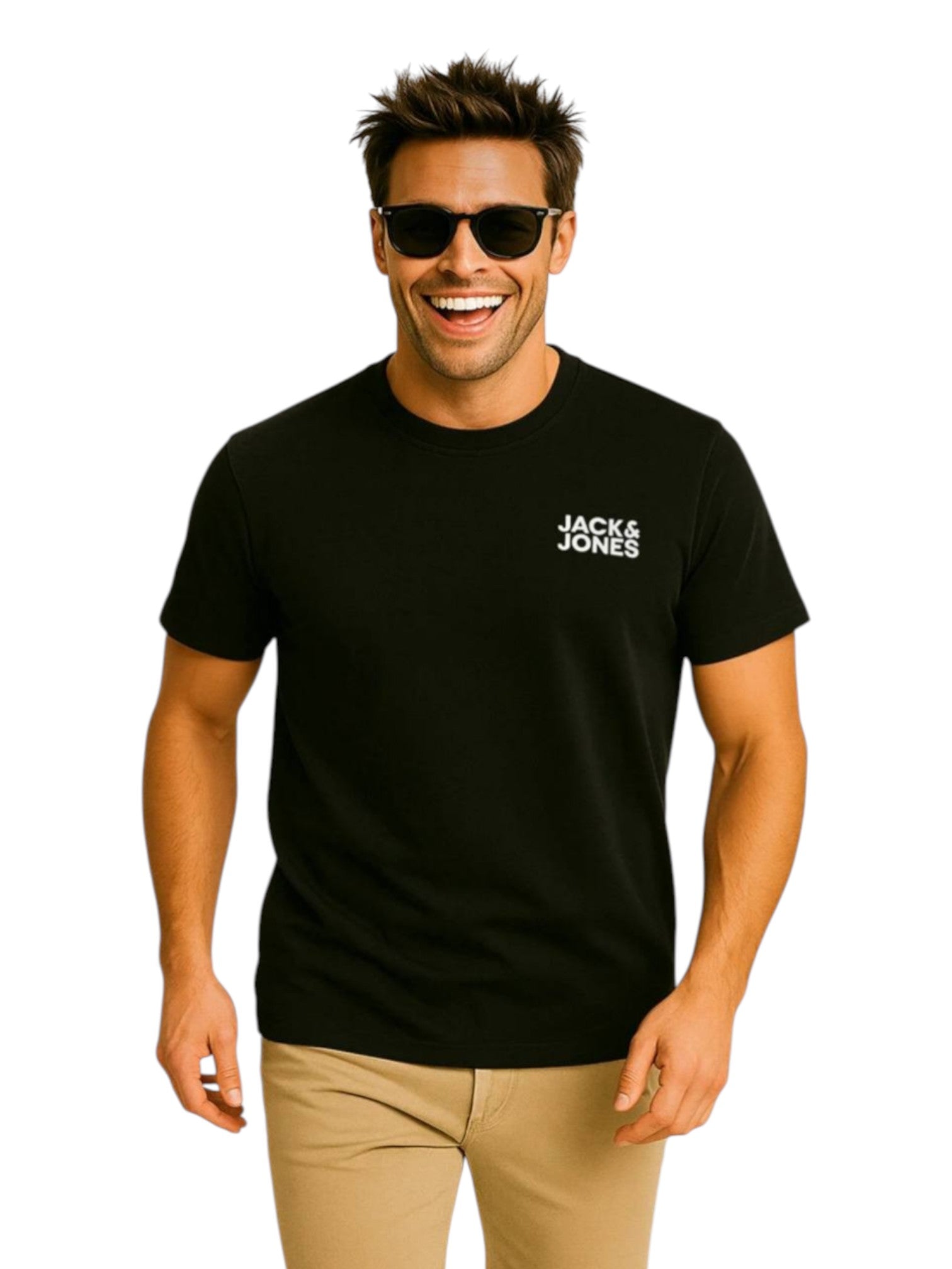 Man wearing a black 'Jack & Jones' t-shirt on a white background.  Jack & Jones, Monza Outlet, Monza Fashion, Shein Outlet 