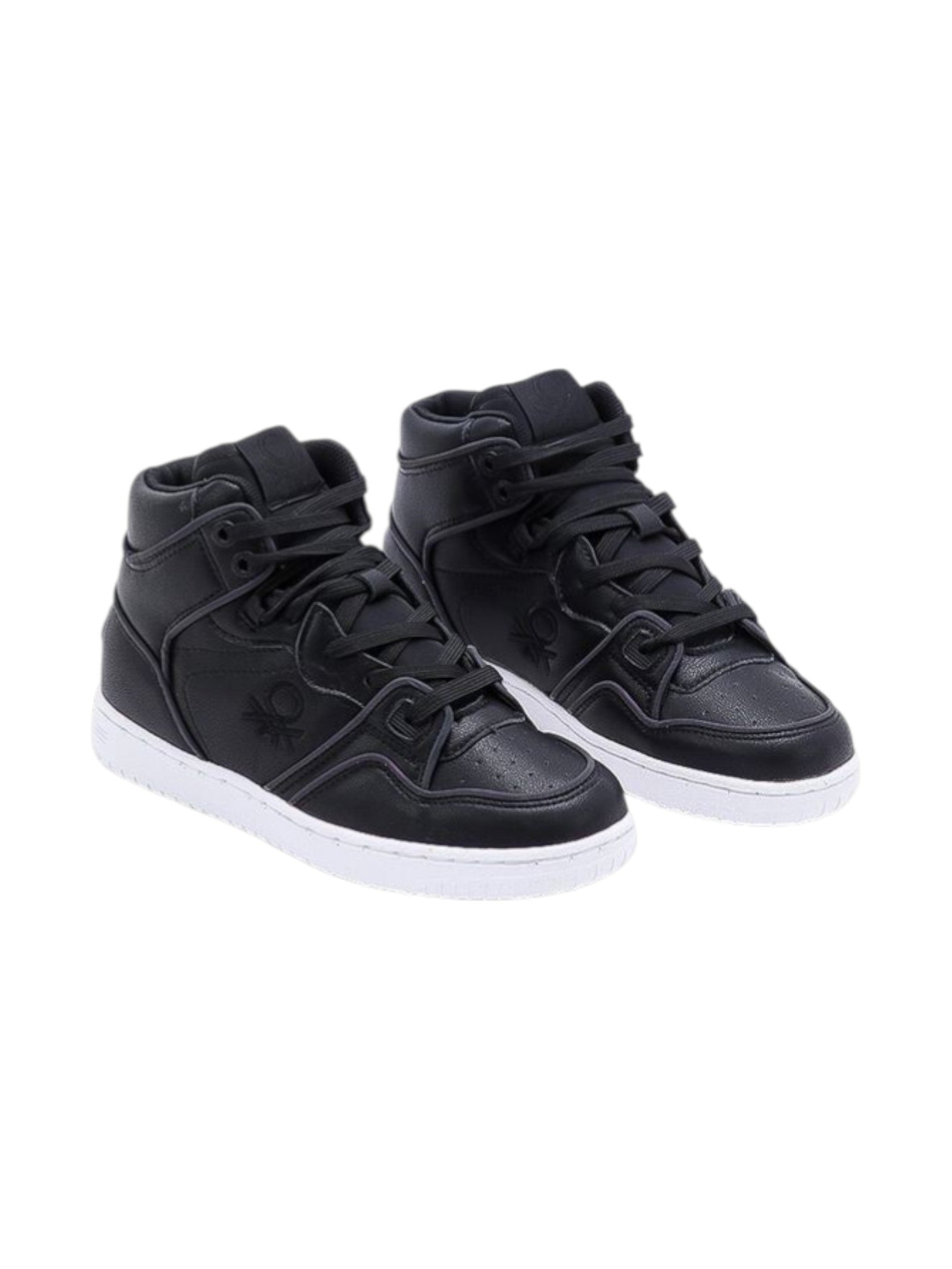 Black high-top sneakers on a white background.  United Colors of Benetton, Monza Outlet, Monza Fashion, Shein Outlet 