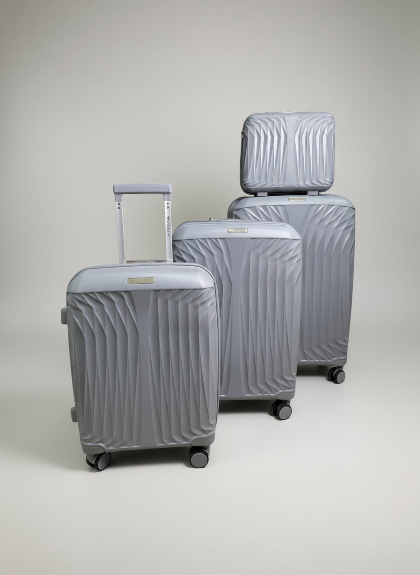  set of silver suitcases. Monza Italy, Monza Outlet, Monza Fashion, Shein Outlet
