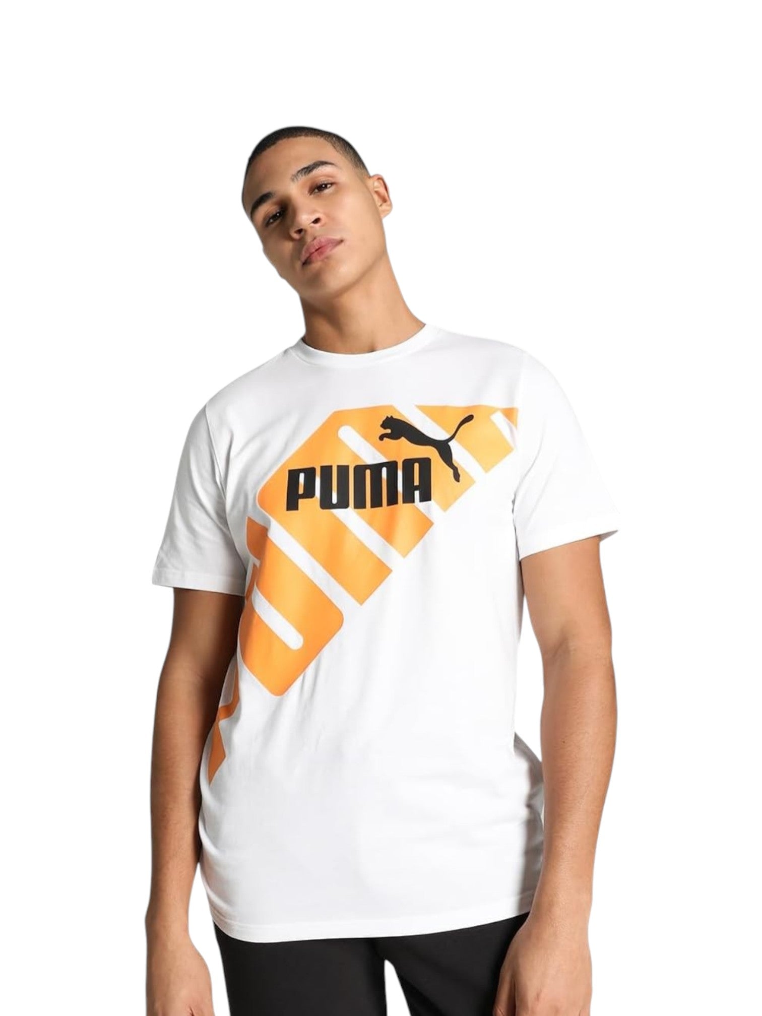 Person wearing a white Puma t-shirt with a large orange logo on a white background.  Puma, Monza Outlet, Monza Fashion, Shein Outlet 