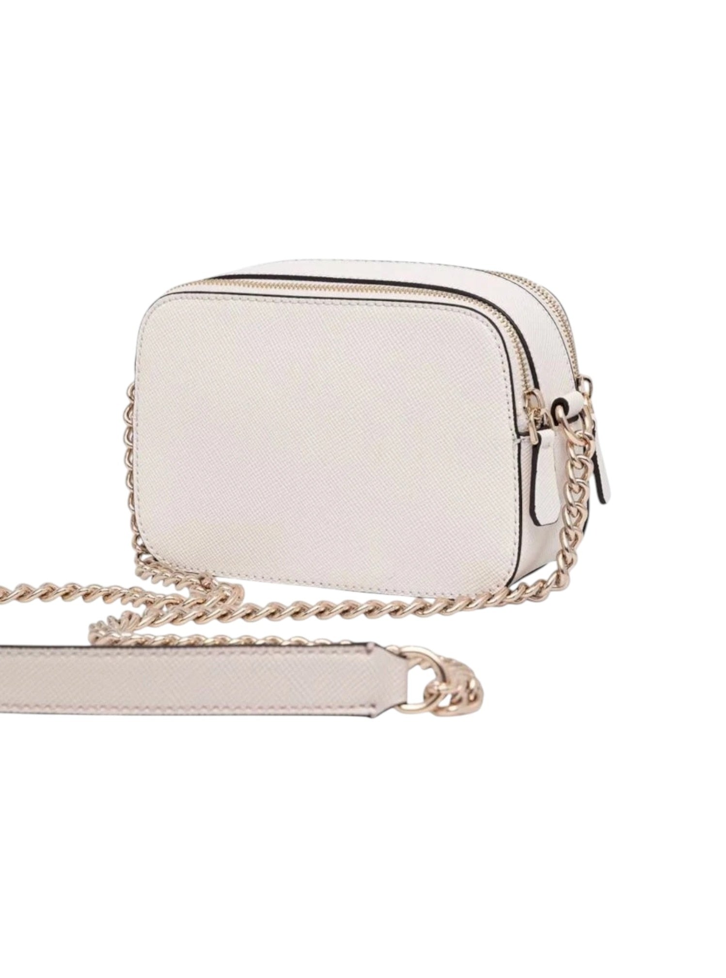 White handbag with gold chain strap on a white background. Guess, Monza Outlet, Monza Fashion, Shein Outlet