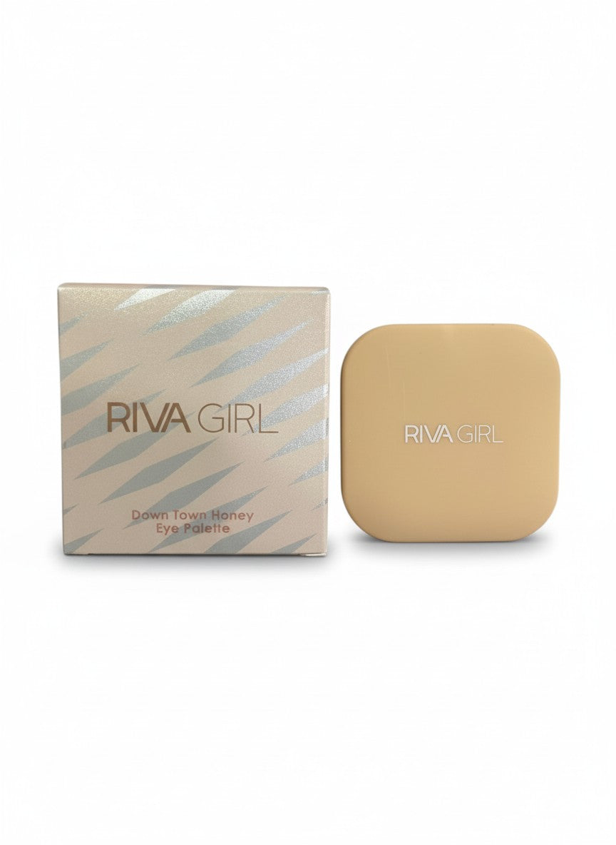 Riva Girl eye palette with packaging on a white background.  Riva Girl, Monza Outlet, Monza Fashion, Shein Outlet 
