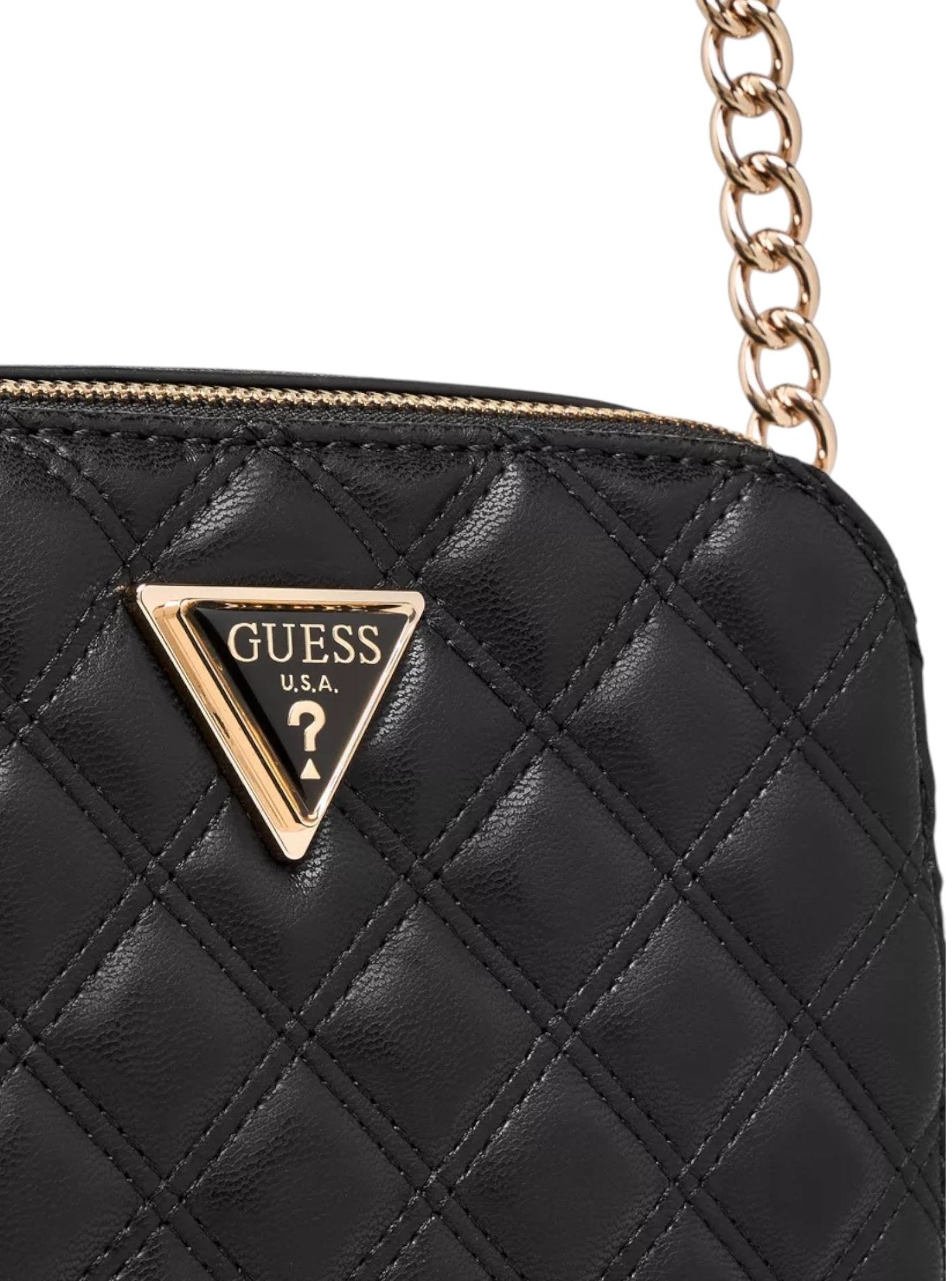 Black quilted handbag with Guess logo on a white background. Guess, Monza Outlet, Monza Fashion, Shein Outlet