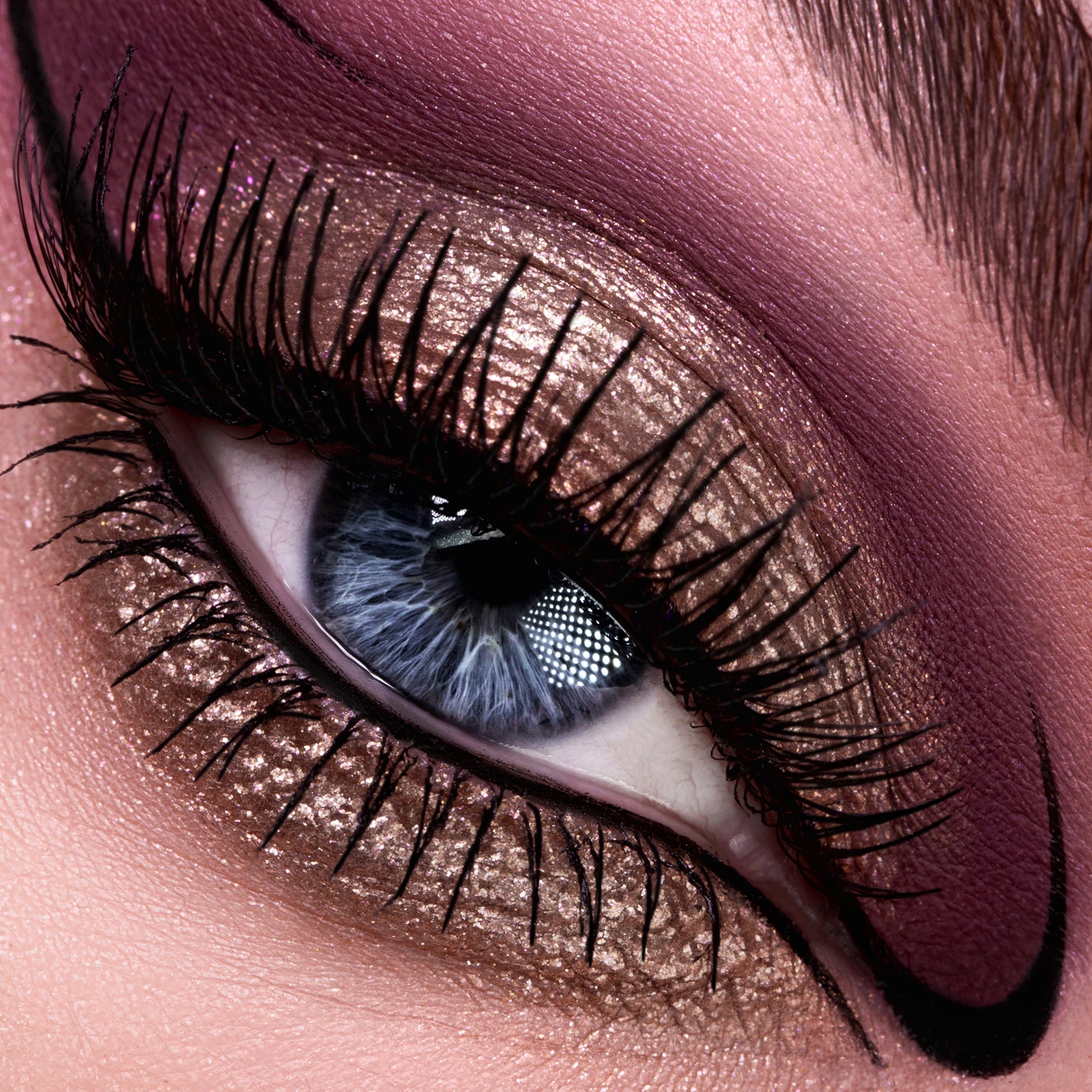 Luxe Eye Shadow Quad: Passion Fleur