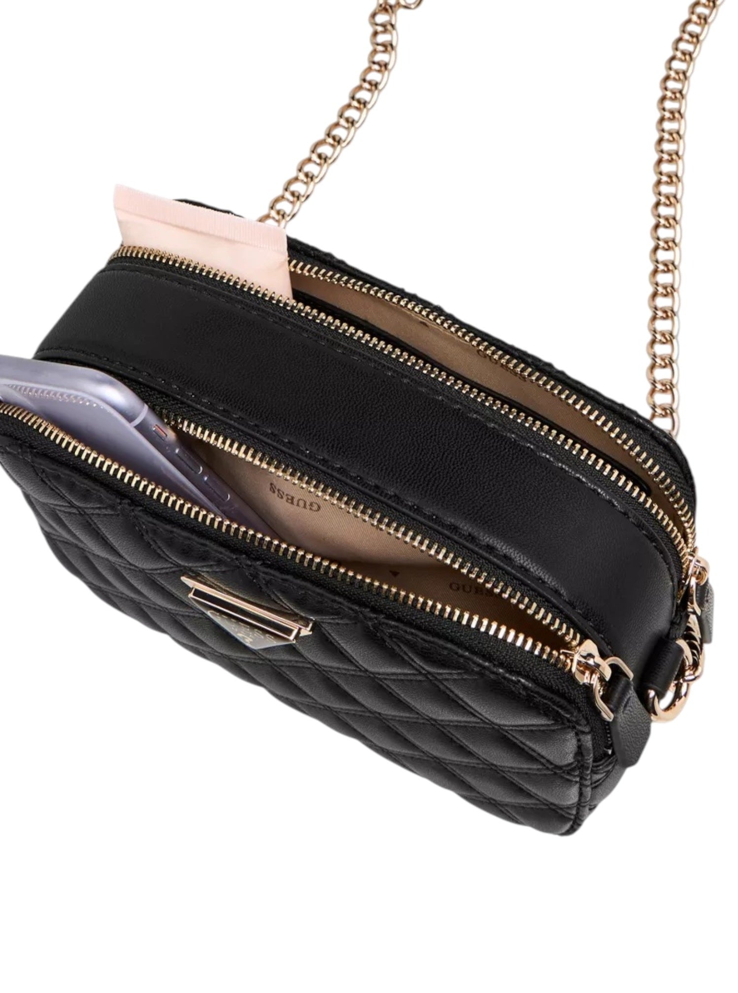 Black quilted handbag with gold chain strap on a white background. Guess, Monza Outlet, Monza Fashion, Shein Outlet